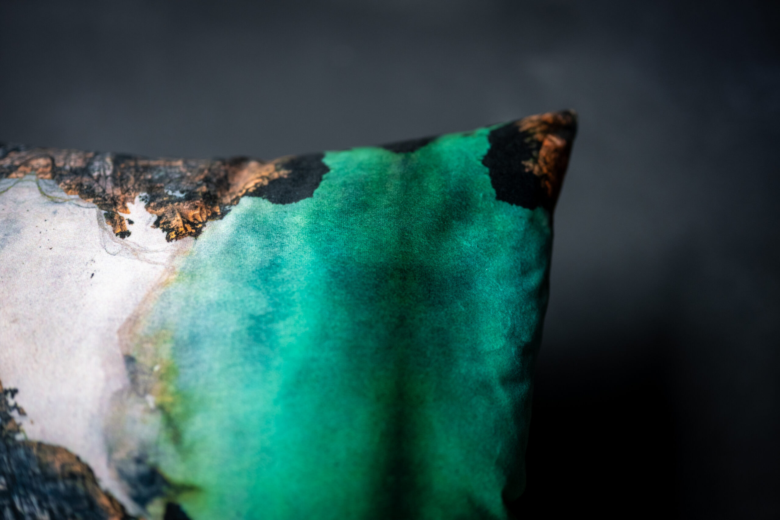 The Tide -Coastal Drama in Velvet - Image 6