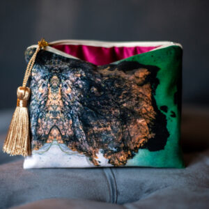 The Tide - Coastal Drama in Velvet