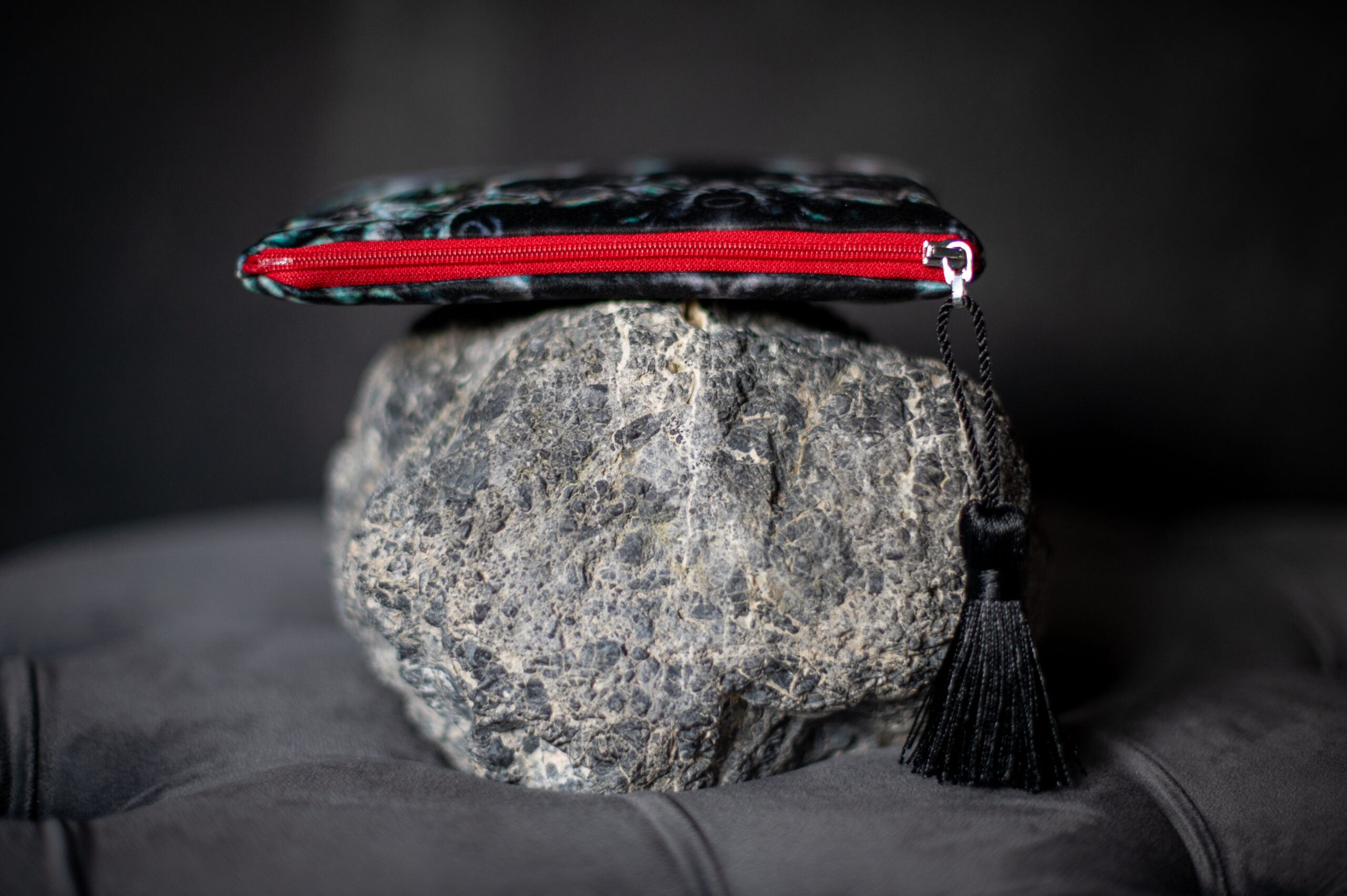 Stone Mask Velvet Clutch - Ancient Garden Collection 2/6 - Image 4